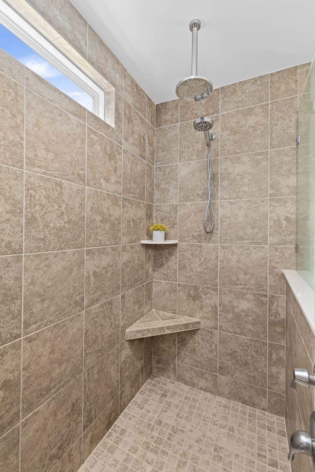 2073 Kemmerlin Street Photo 31