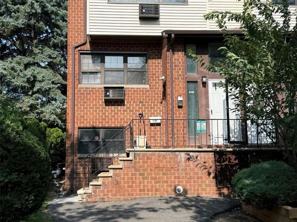 316 121st Street , Unit 72A, College Point, NY 11356