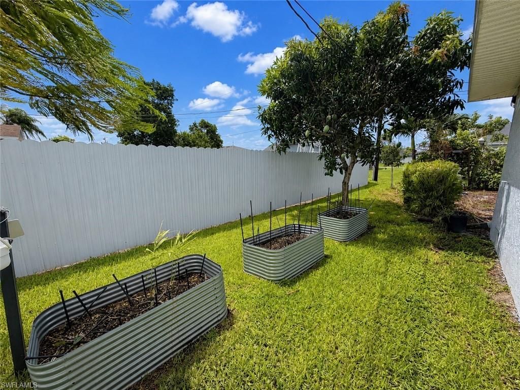 1631 SE 20th St, Cape Coral, FL 33990 Photo