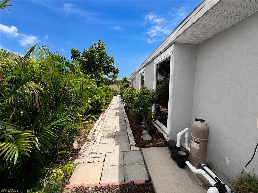 1631 SE 20th St, Cape Coral, FL 33990 Photo