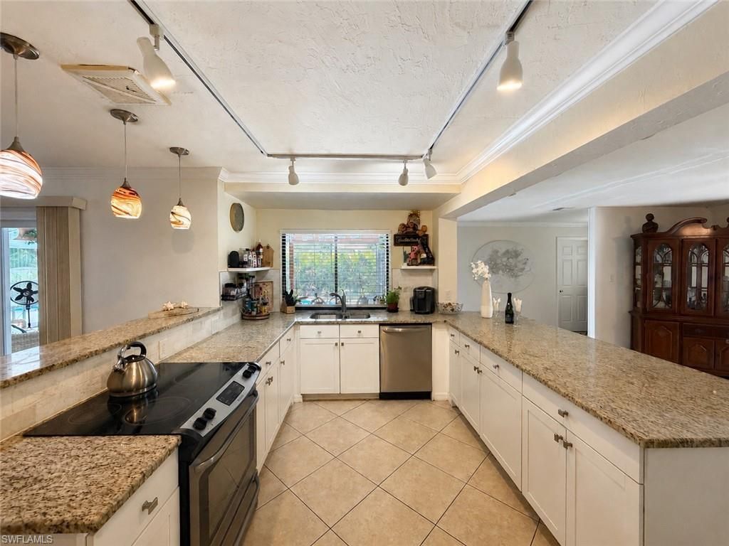1631 SE 20th St, Cape Coral, FL 33990 Photo