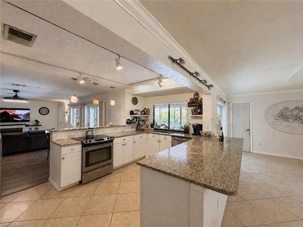 1631 SE 20th St, Cape Coral, FL 33990 Photo