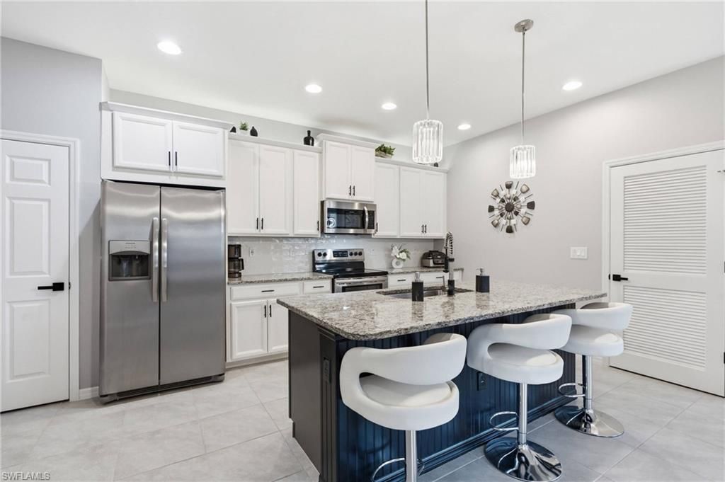4439 Dutchess Park Rd, Fort Myers, FL 33916 Photo