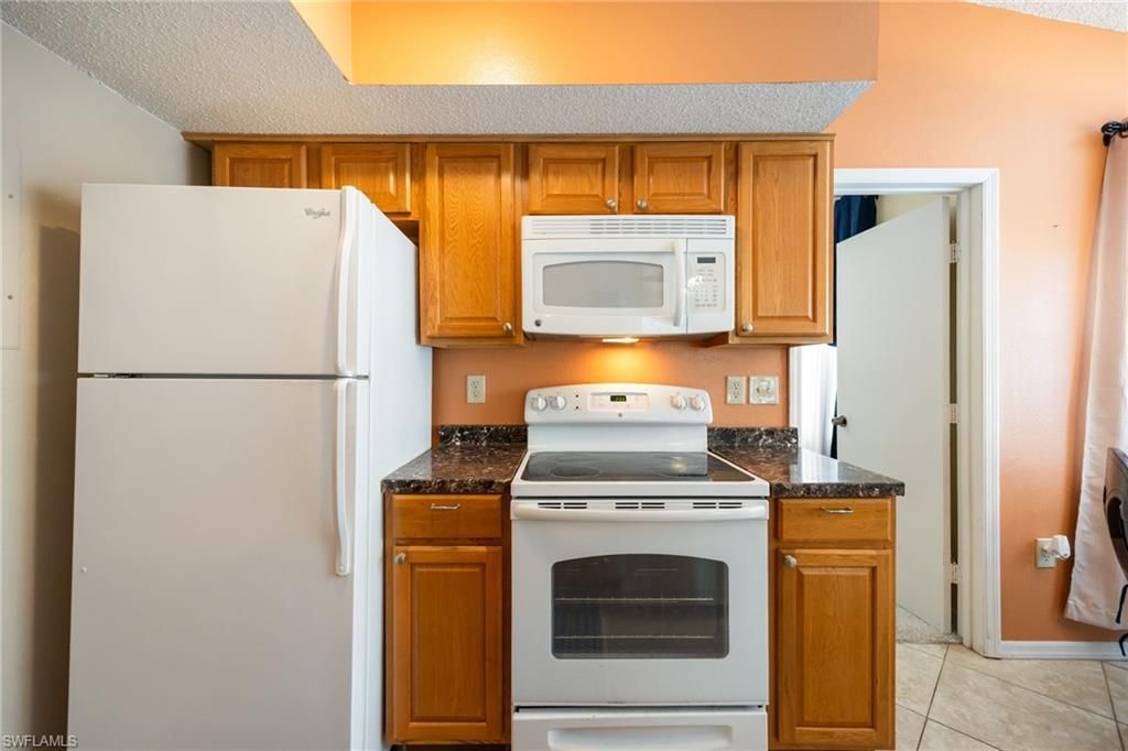 12591 Equestrian Cir, Unit 1210, Fort Myers, FL 33907 Photo