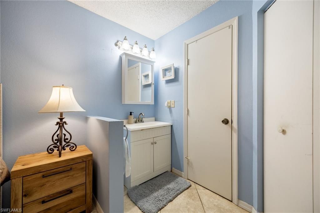 12591 Equestrian Cir, Unit 1210, Fort Myers, FL 33907 Photo