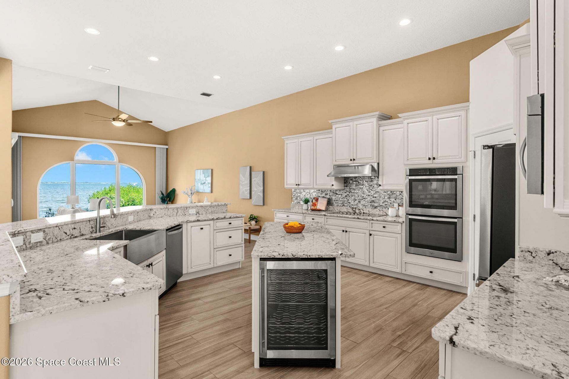 327 Island Drive , Melbourne Beach, FL 32951 Photo