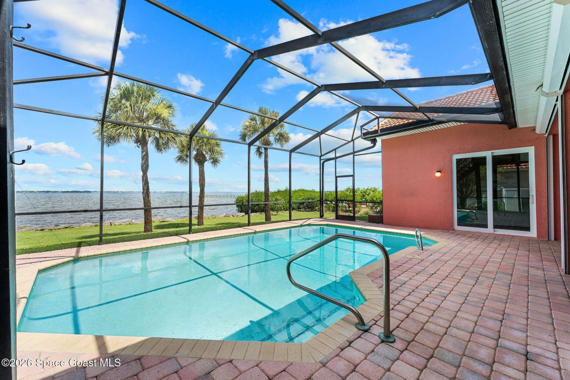 327 Island Drive , Melbourne Beach, FL 32951 Photo