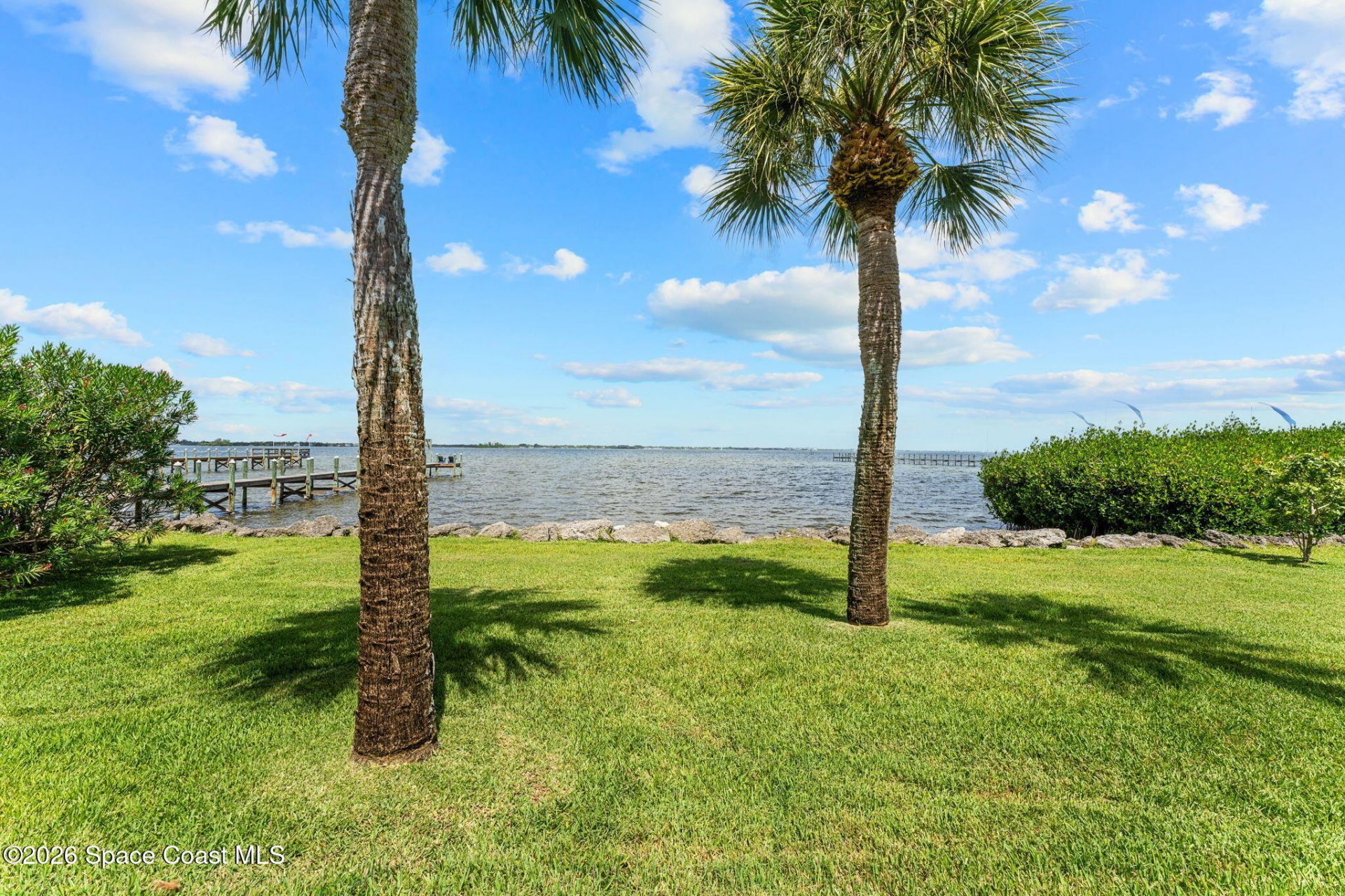 327 Island Drive , Melbourne Beach, FL 32951 Photo