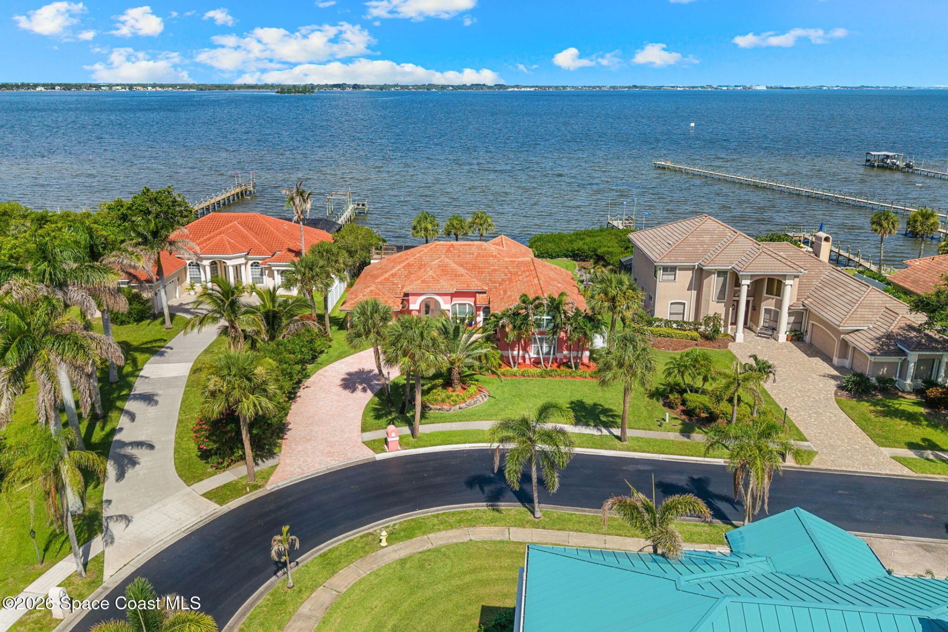 327 Island Drive , Melbourne Beach, FL 32951 Photo