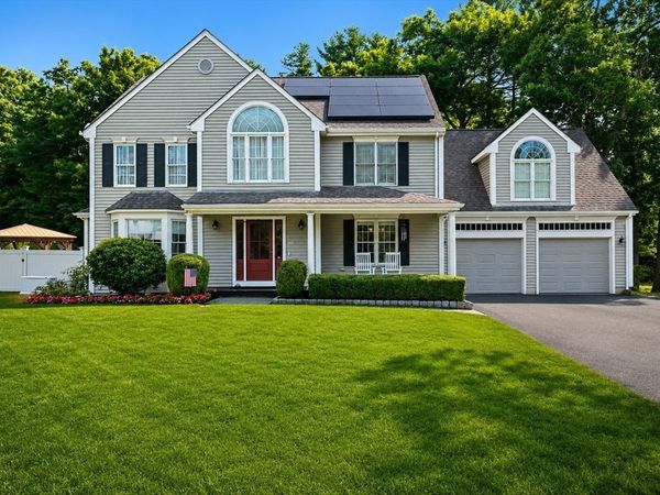 10 Lanes End, Stoughton, MA 02072