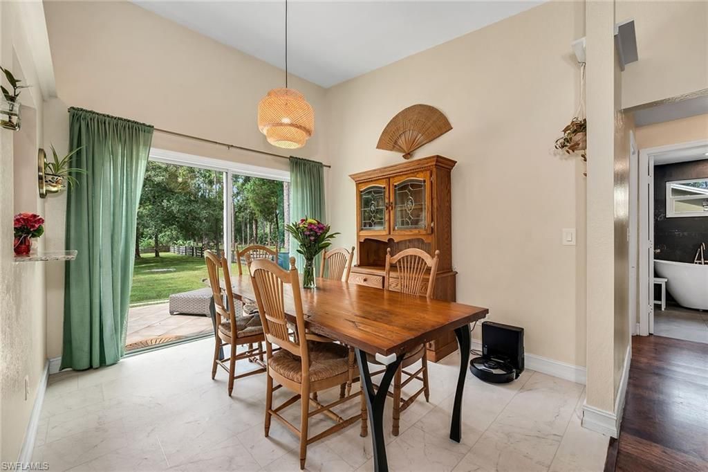 3670 6th Ave Se, Naples, FL 34117 Photo