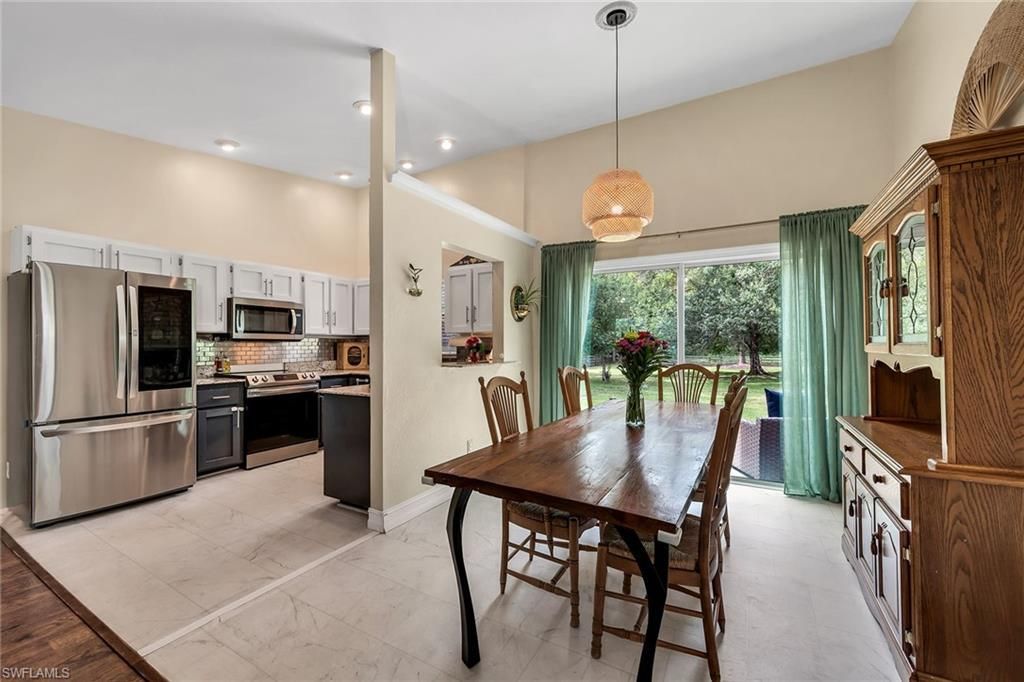 3670 6th Ave Se, Naples, FL 34117 Photo
