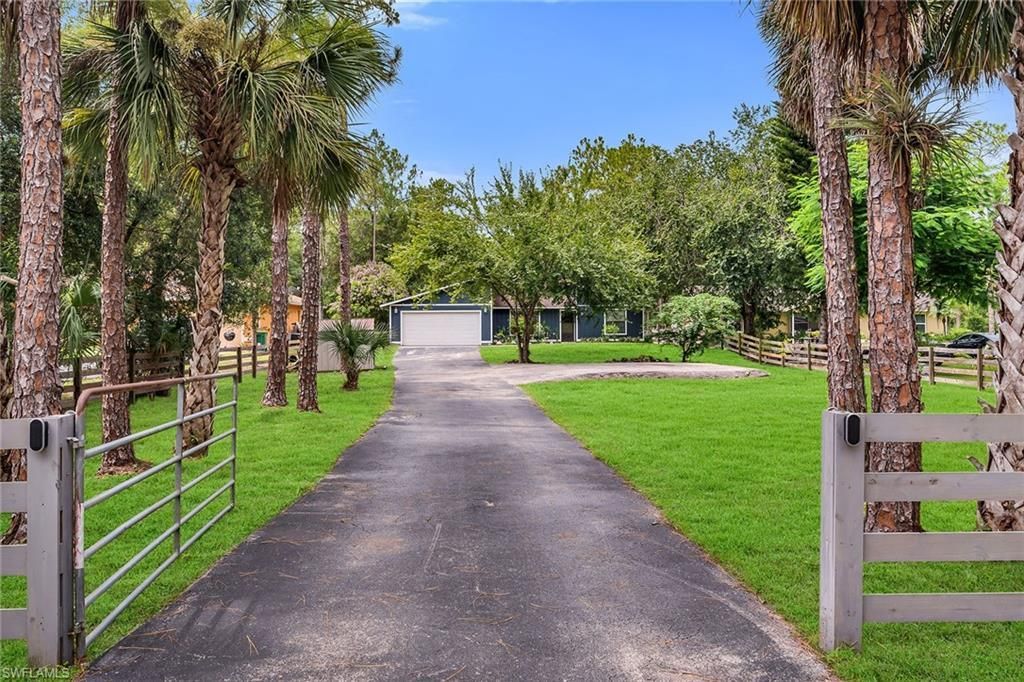 3670 6th Ave Se, Naples, FL 34117 Photo