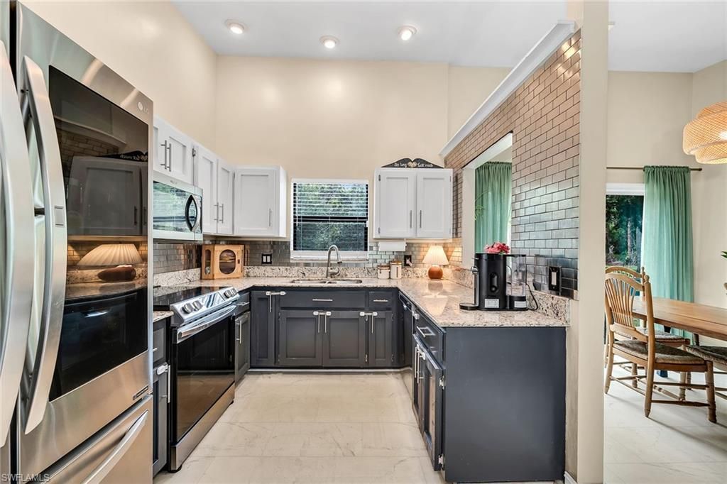 3670 6th Ave Se, Naples, FL 34117 Photo