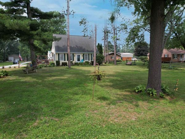 3997 E First  Rd, Monticello, IN 47960
