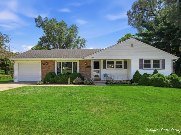 303 RIDGE Street , Algonquin, IL 60102