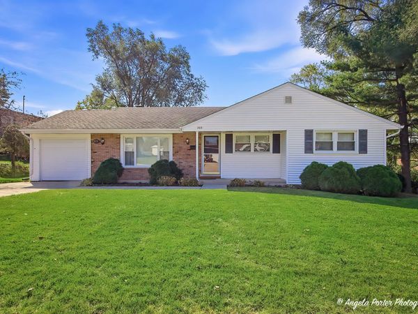 303 RIDGE Street, Algonquin, IL 60102