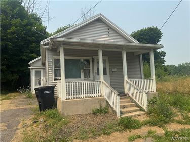 2814 10th Street , Niagara Falls, NY 14305