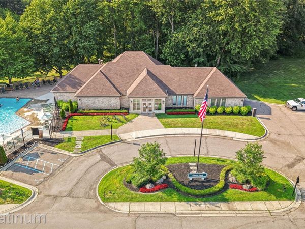49949 Serenity Lane, Shelby Township, Mi 48315
