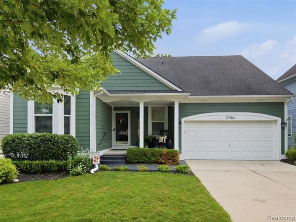 57164 Tanglewood Street, New Haven Vlg, MI 48048