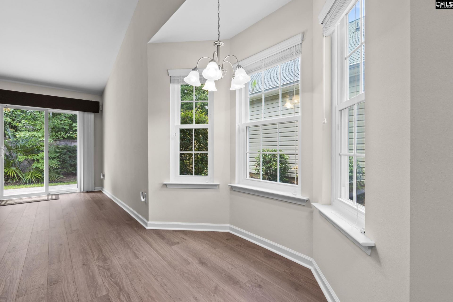 137 Springhaven Drive  Photo 10