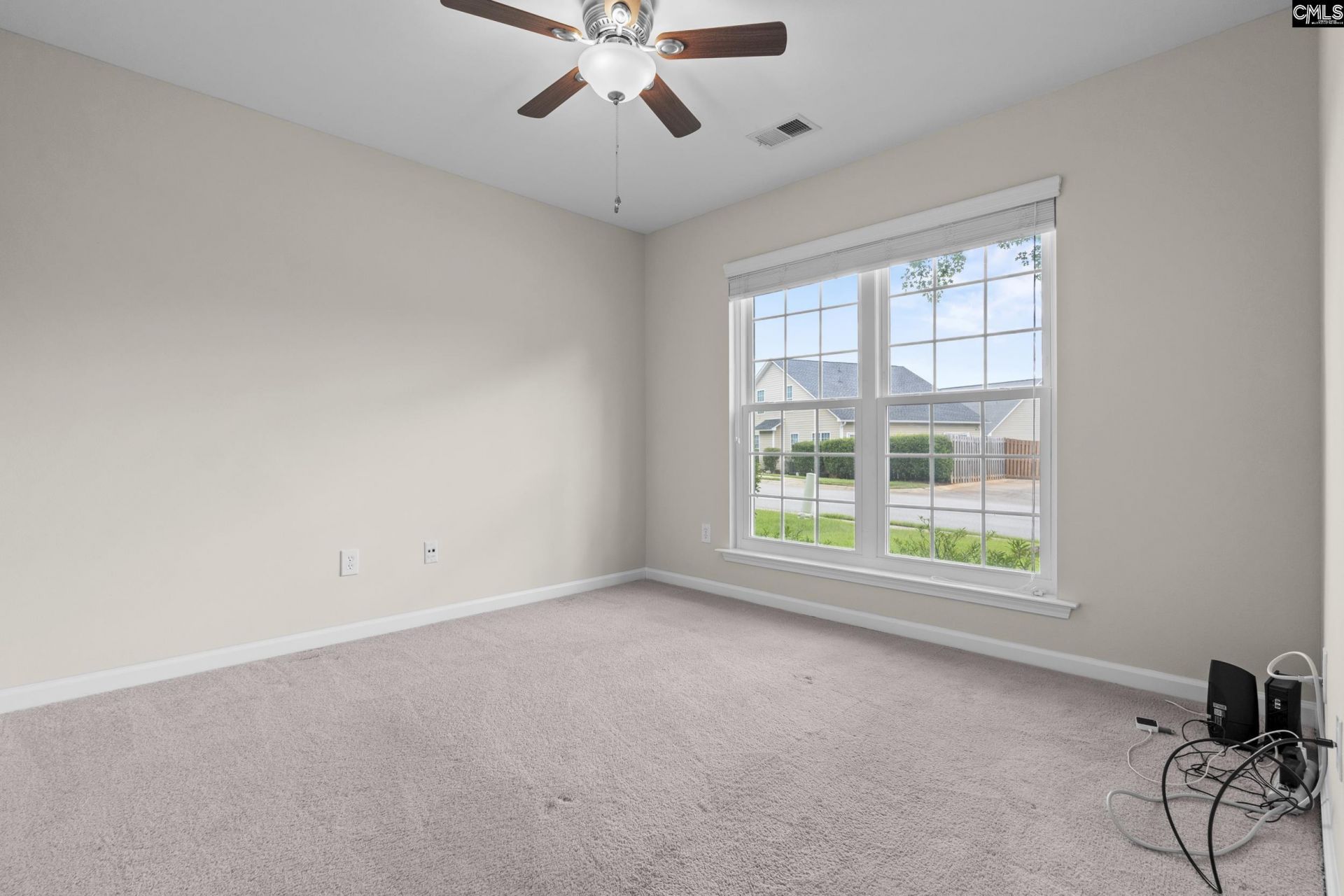 137 Springhaven Drive  Photo 16