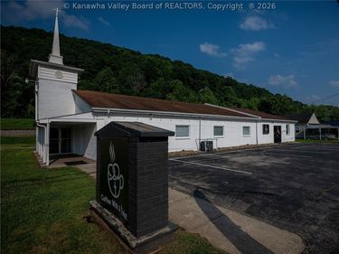 101 Main Avenue, Nitro, WV 25143