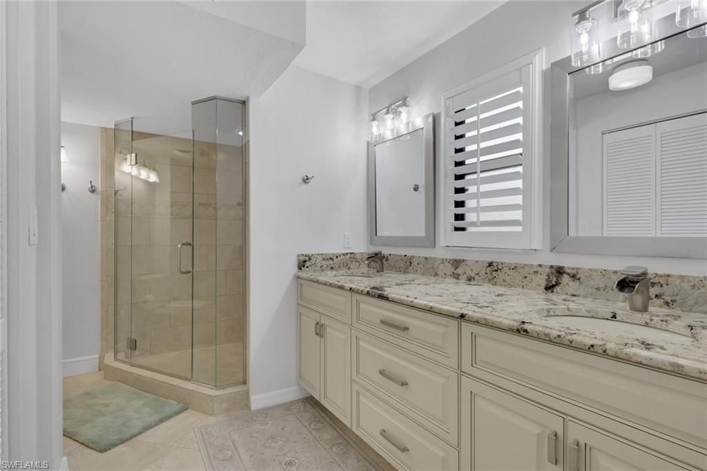 5964 Pelican Bay Blvd, Unit 415, Naples, FL 34108 Photo