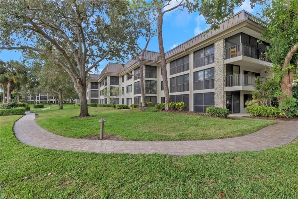 5964 Pelican Bay Blvd, Unit 415, Naples, FL 34108 Photo