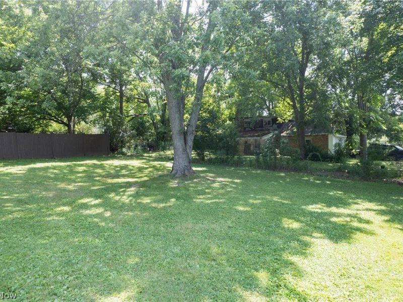 1125 S Johnson Road, Sebring, OH 44672 Photo 26