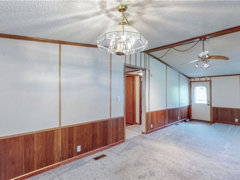 1125 S Johnson Road, Sebring, OH 44672 Photo 9