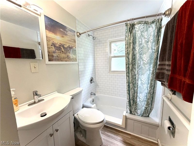 1049 Mckinley Street NE, Warren, OH 44483 Photo 10