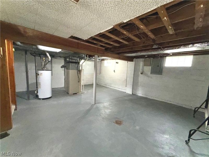 1049 Mckinley Street NE, Warren, OH 44483 Photo 13
