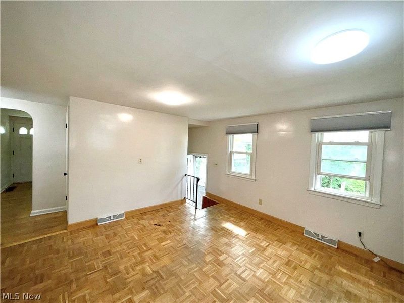 1049 Mckinley Street NE, Warren, OH 44483 Photo 6