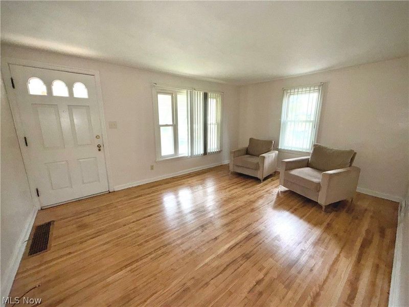 1049 Mckinley Street NE, Warren, OH 44483 Photo 7