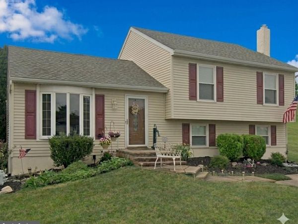 129 INDEPENDENCE DRIVE , MORRISVILLE, PA 19067