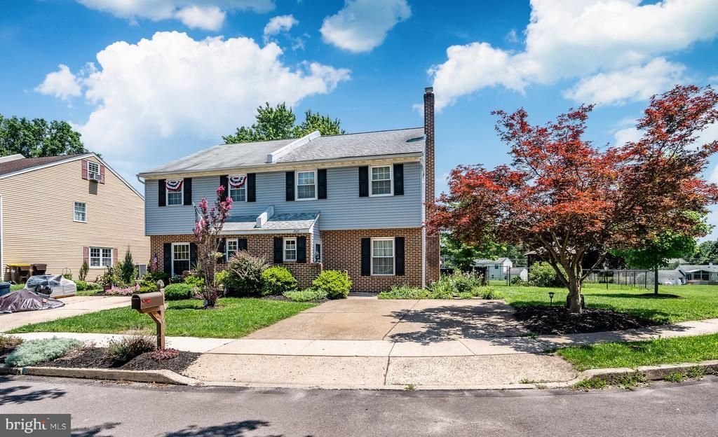 2021 CLONMEL ROAD , HARLEYSVILLE, PA 19438