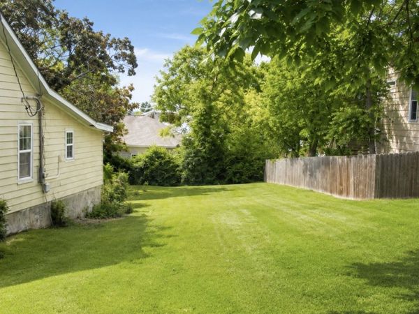 2324 Batavia St , Nashville, TN 37208