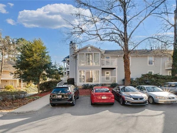 1403 Augusta Drive SE, Marietta, GA 30067