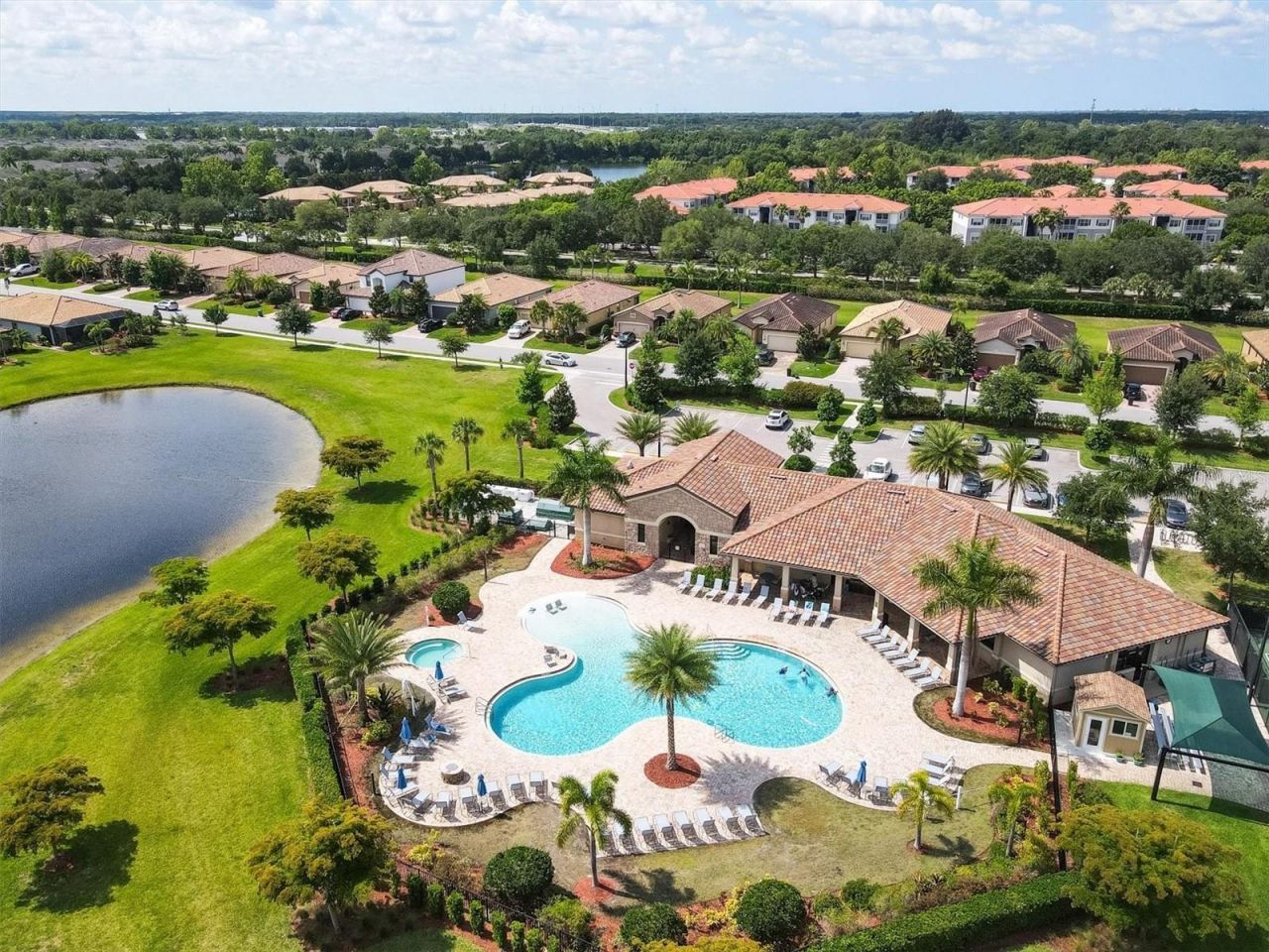 6540 Willowshire Way, Bradenton, FL 34212 Photo