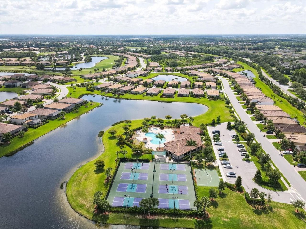 6540 Willowshire Way, Bradenton, FL 34212 Photo