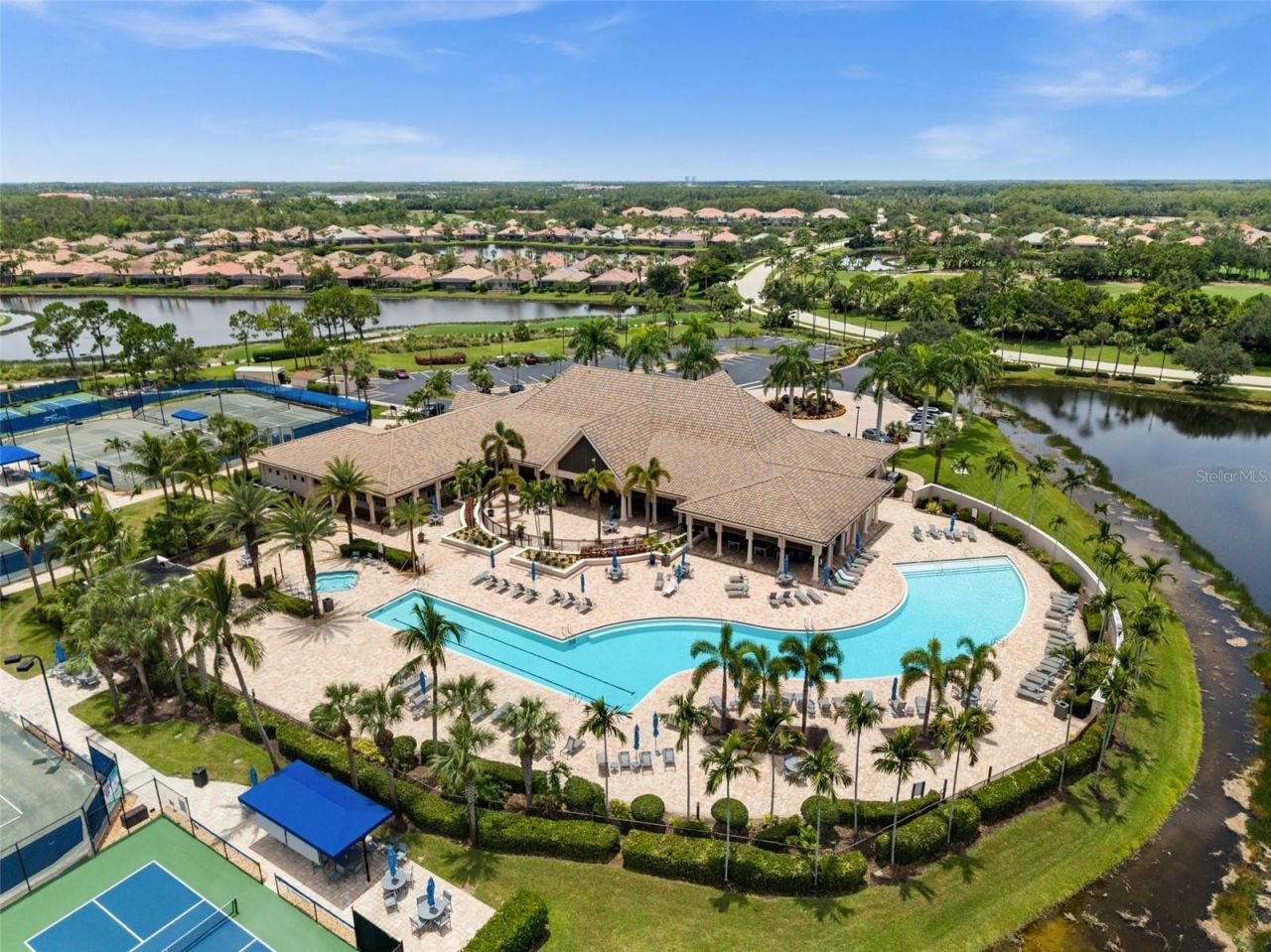 10391 Glastonbury Circle, Unit 202, Fort Myers, FL 33913 Photo