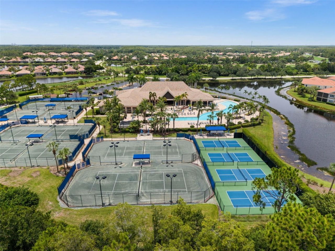 10391 Glastonbury Circle, Unit 202, Fort Myers, FL 33913 Photo