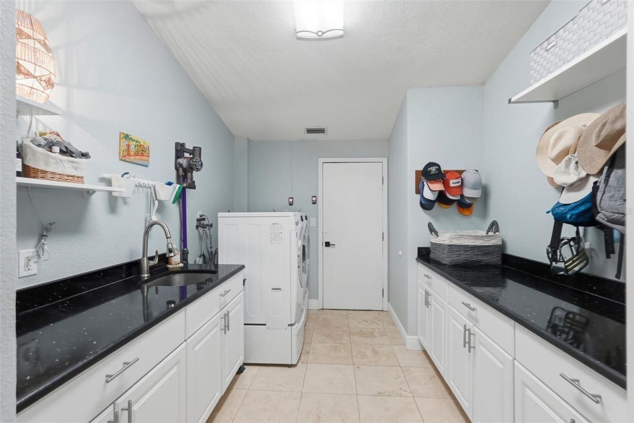 4424 45th Street S, Saint Petersburg, FL 33711 Photo