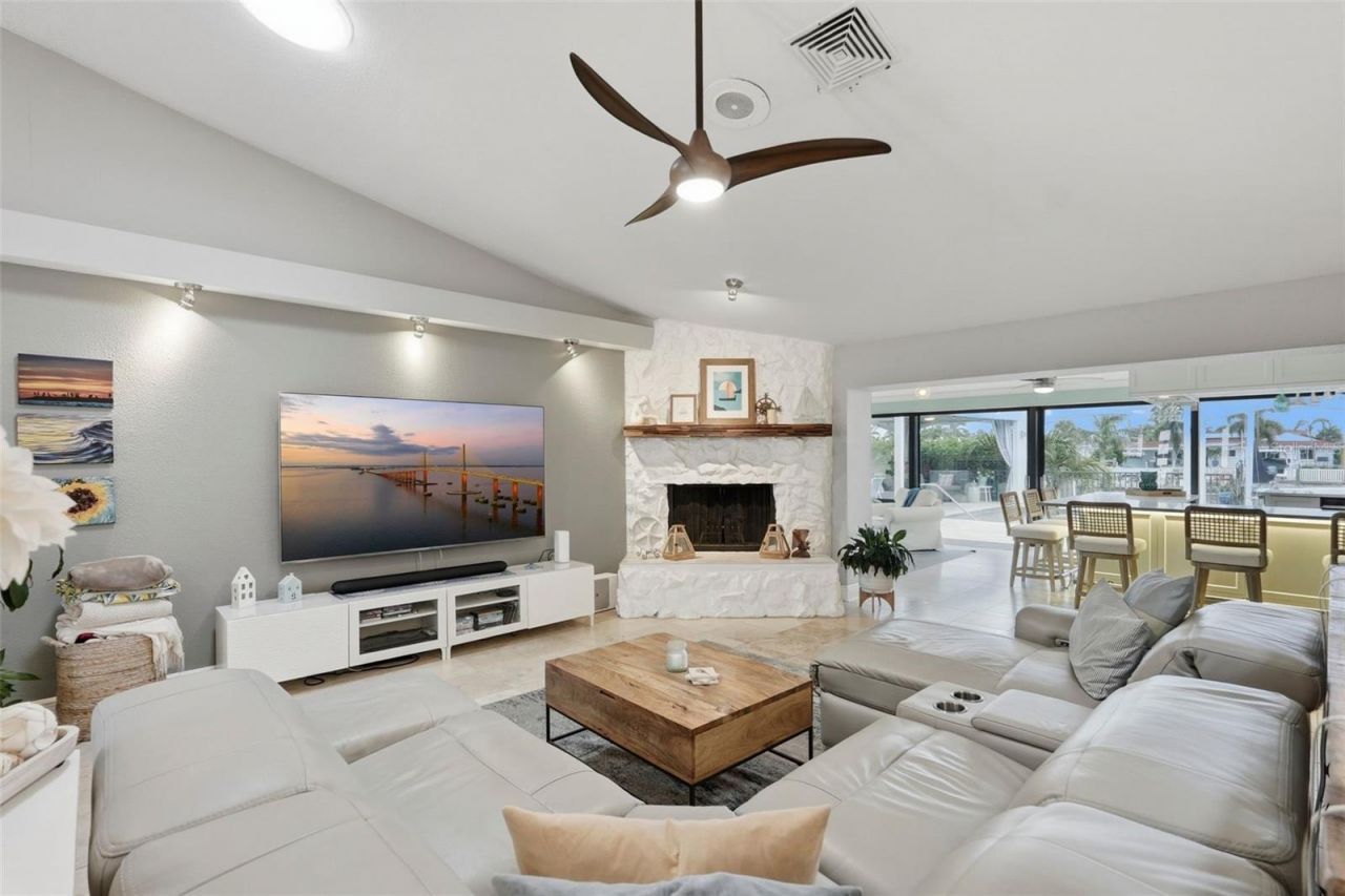4424 45th Street S, Saint Petersburg, FL 33711 Photo