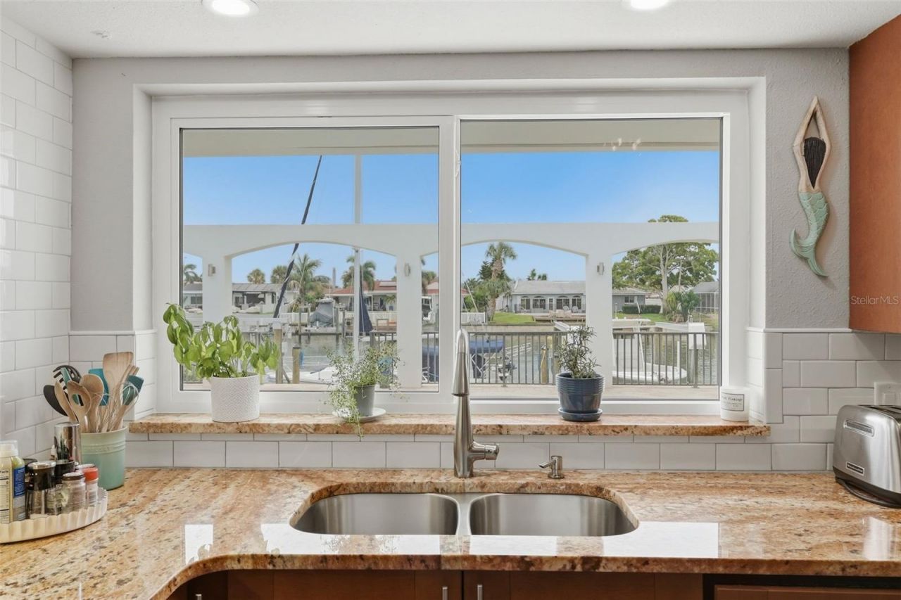 4424 45th Street S, Saint Petersburg, FL 33711 Photo
