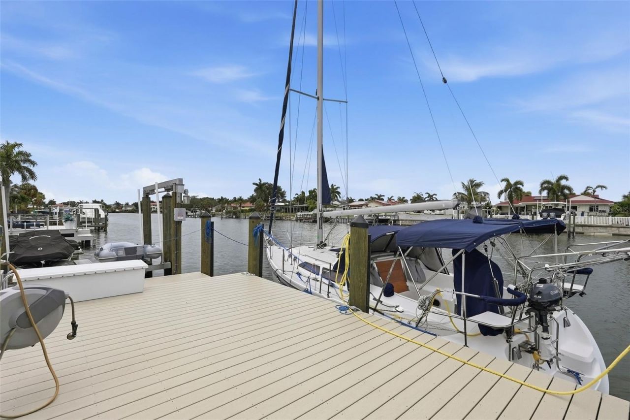 4424 45th Street S, Saint Petersburg, FL 33711 Photo