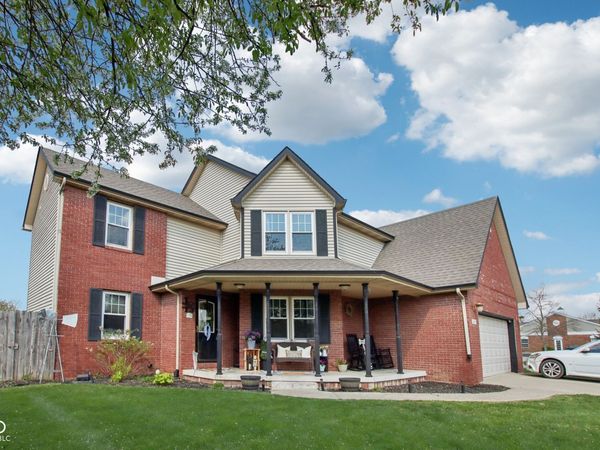 1694 Williamsburg Lane , Franklin, IN 46131