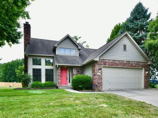 925 N Quiet Bay Circle N, Cicero, IN 46034