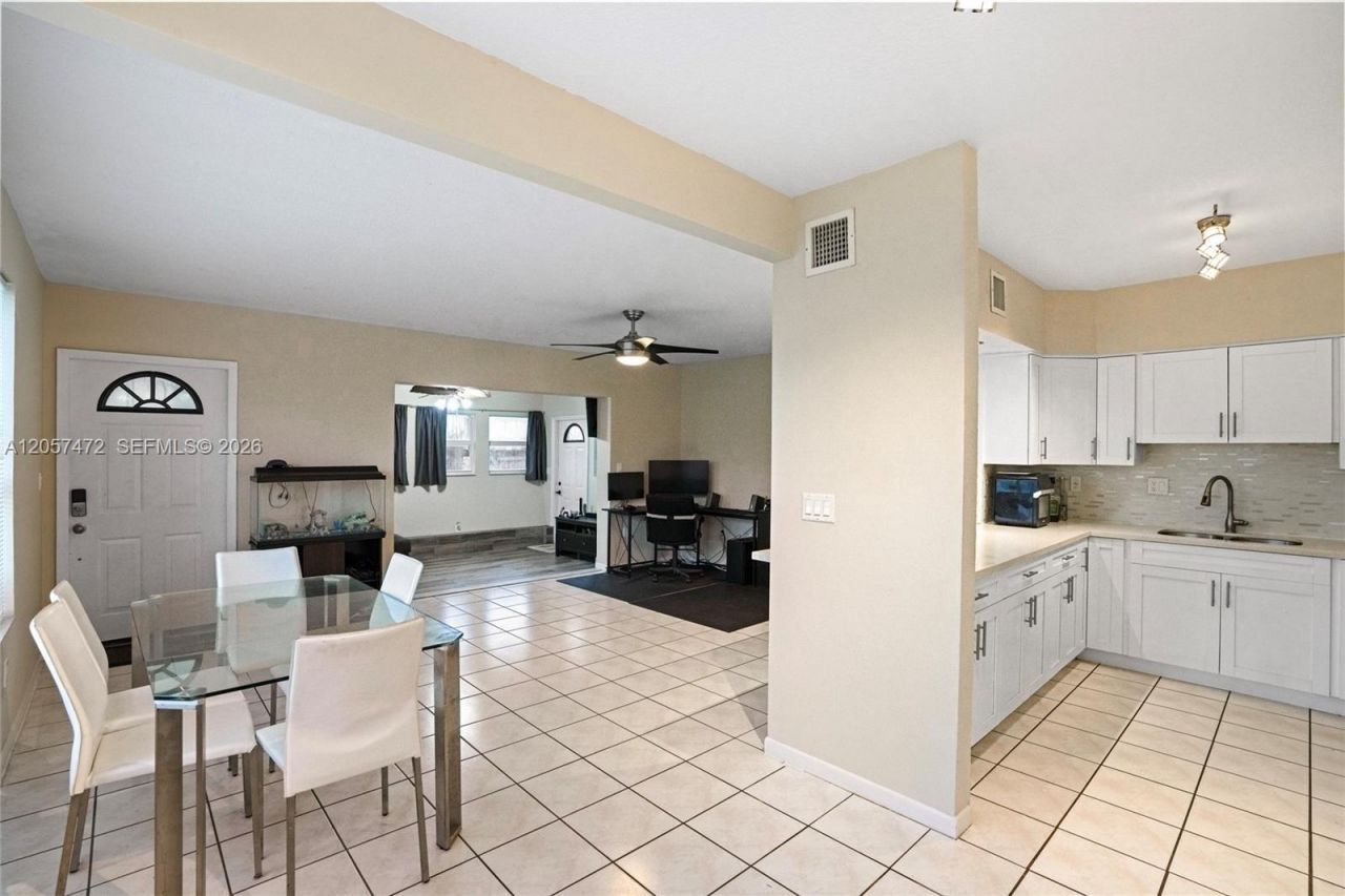 44 NW 19th St , Unit 1, Homestead, FL 33030 Photo